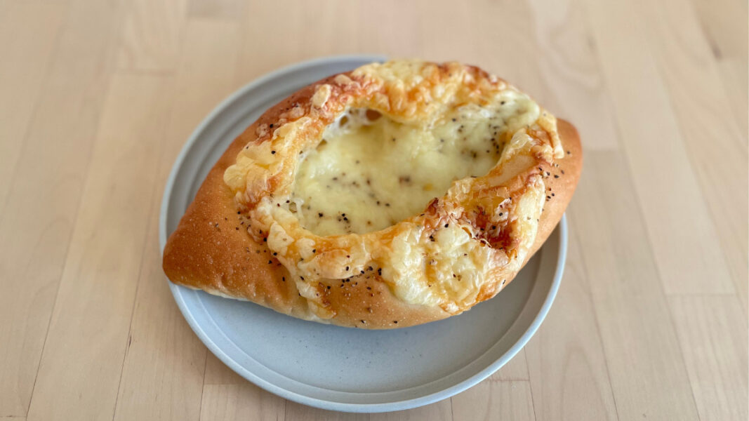 リトルマーメイド　デンマークチーズのパン（サムソー）